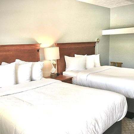 Empire Lakeshore Inn Εξωτερικό φωτογραφία