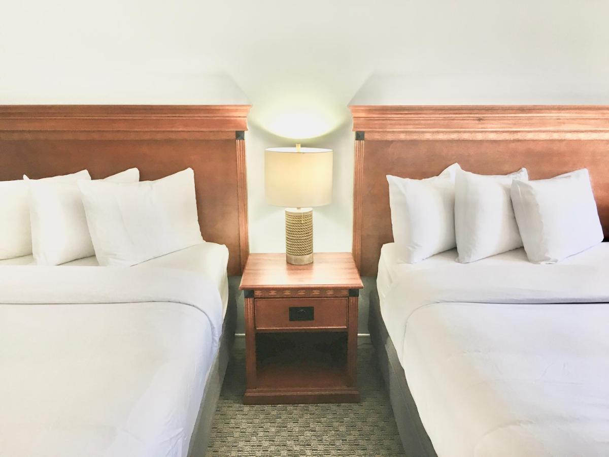 Empire Lakeshore Inn Εξωτερικό φωτογραφία