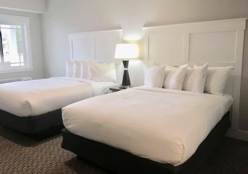 Empire Lakeshore Inn Εξωτερικό φωτογραφία